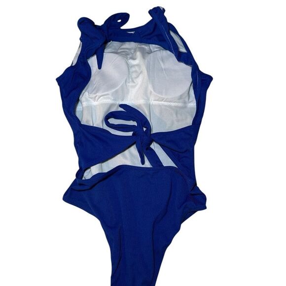 Elegant Blue Women's Swimsuit - Picture 4 of 4